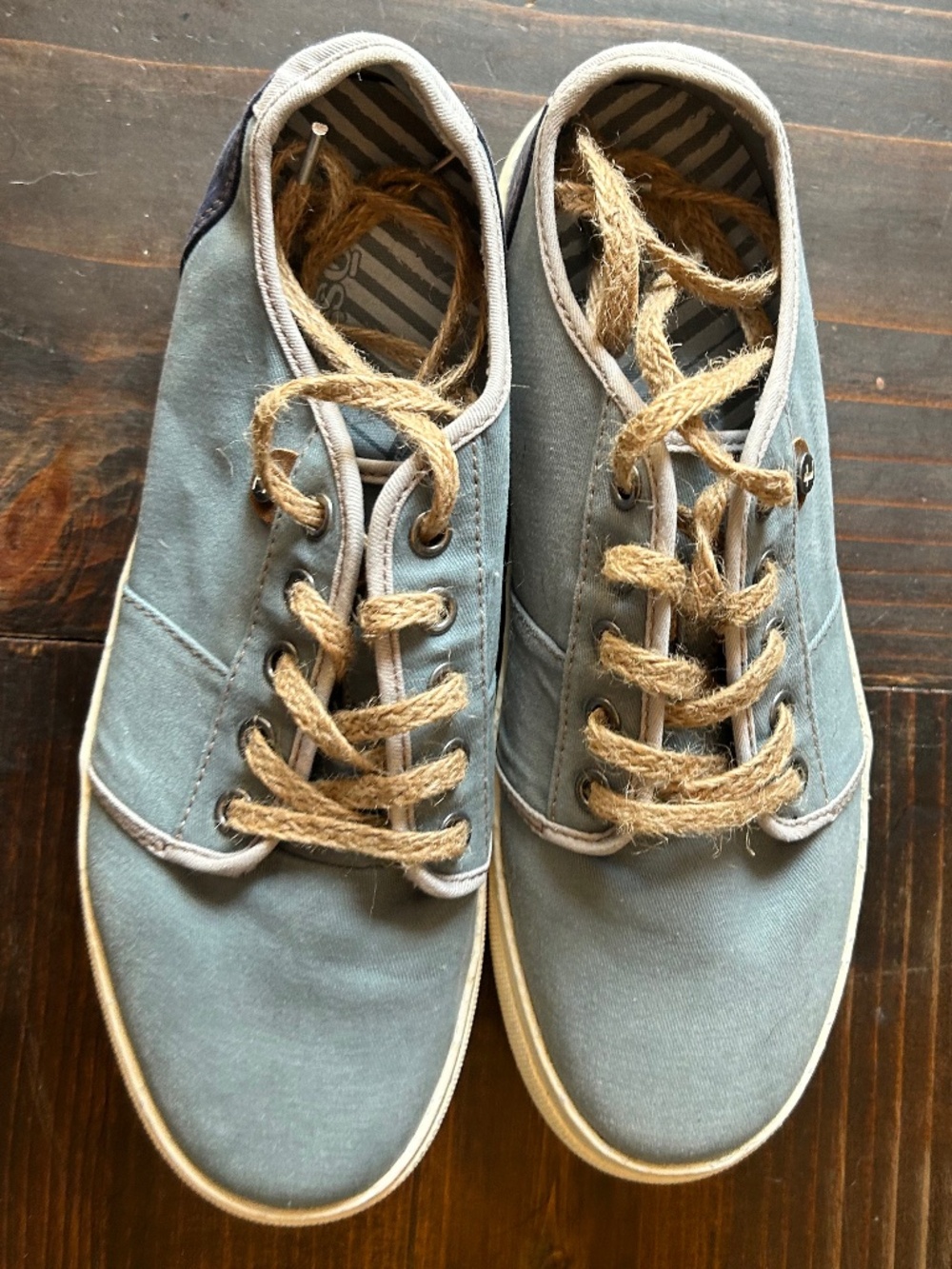 Taos Tennis shoes